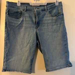Levi’s Bermuda shorts